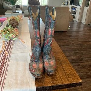 🌵Corral Vintage Boots!🌵
